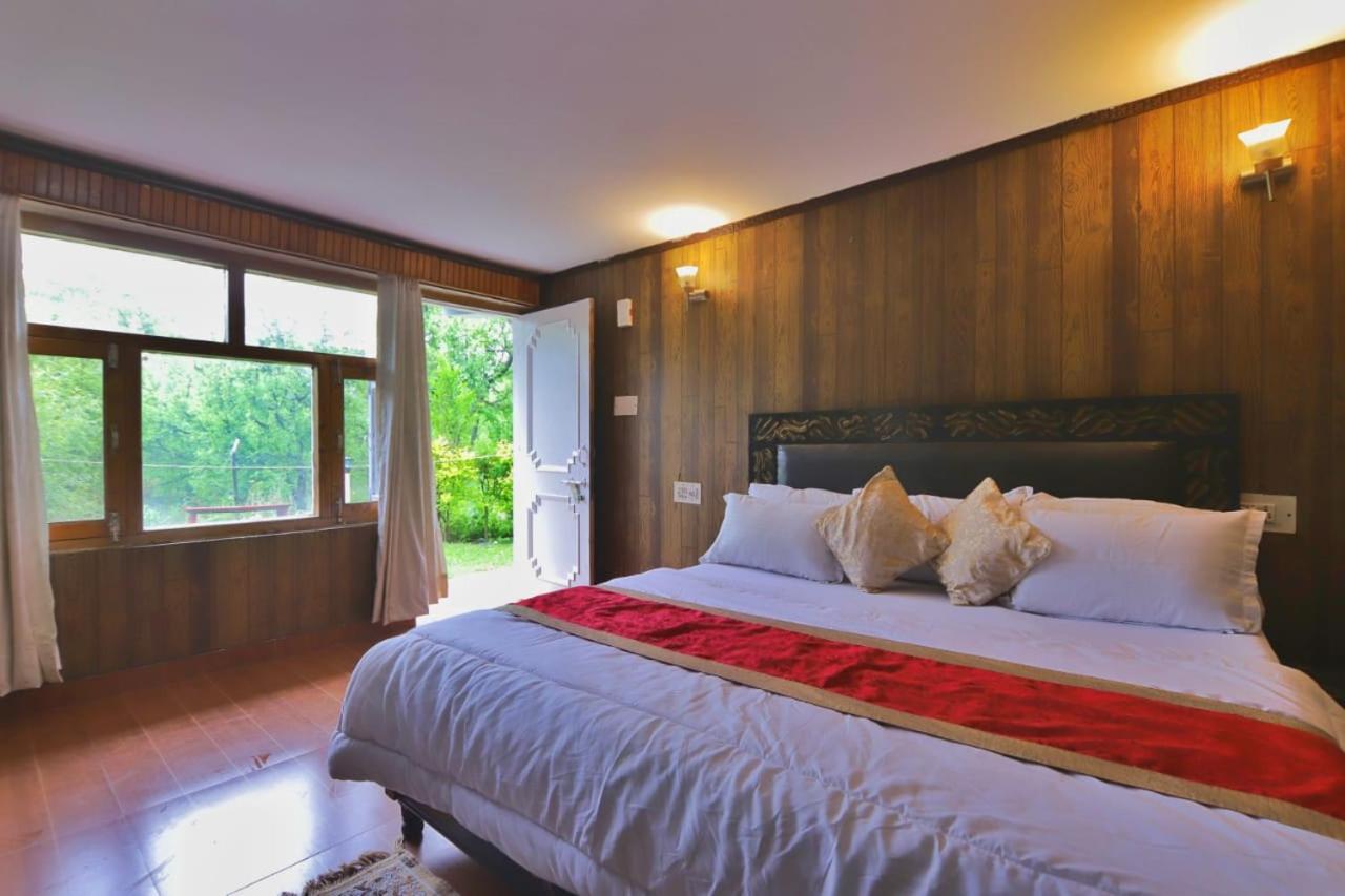 Grey Moustache 4Bhk Villa Manali  Exterior photo